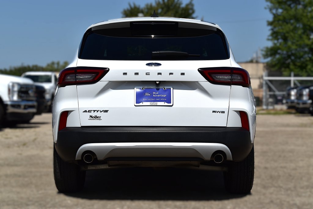 Certified 2023 Ford Escape Active AWD/4WD image 8