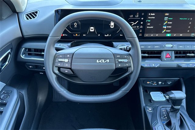 New 2025 Kia K4 EX image 16