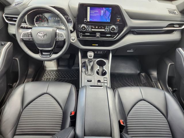 Certified 2024 Toyota Highlander XSE FWD image 26