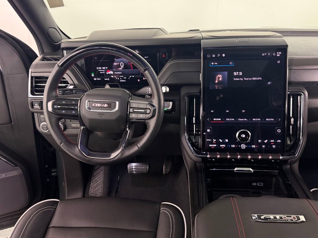 Used 2025 GMC Yukon AT4 Ultimate AWD/4WD image 16