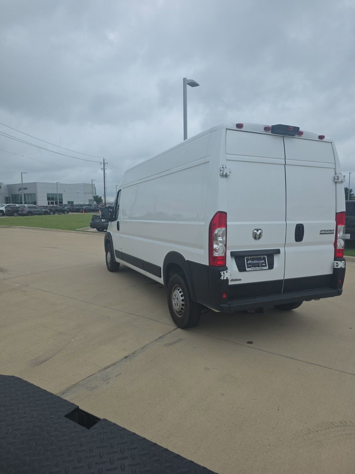 Used 2025 RAM ProMaster 2500 w/ Convenience Group FWD image 6