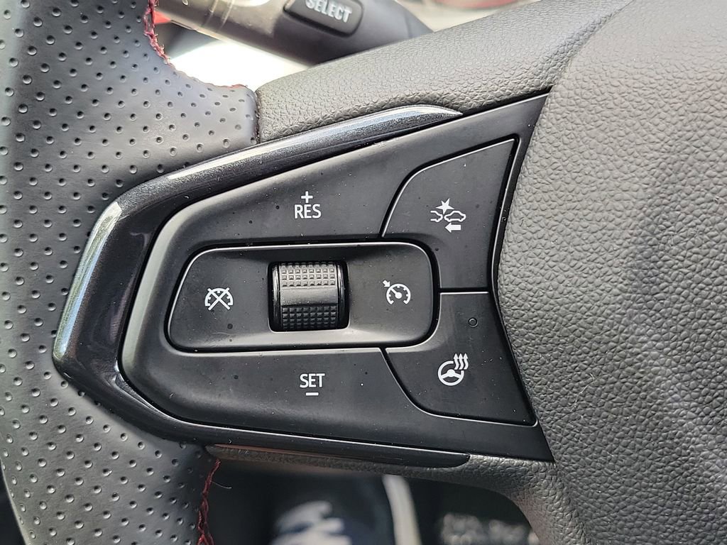 Certified 2024 Chevrolet Trax RS w/ Sunroof Package FWD image 25