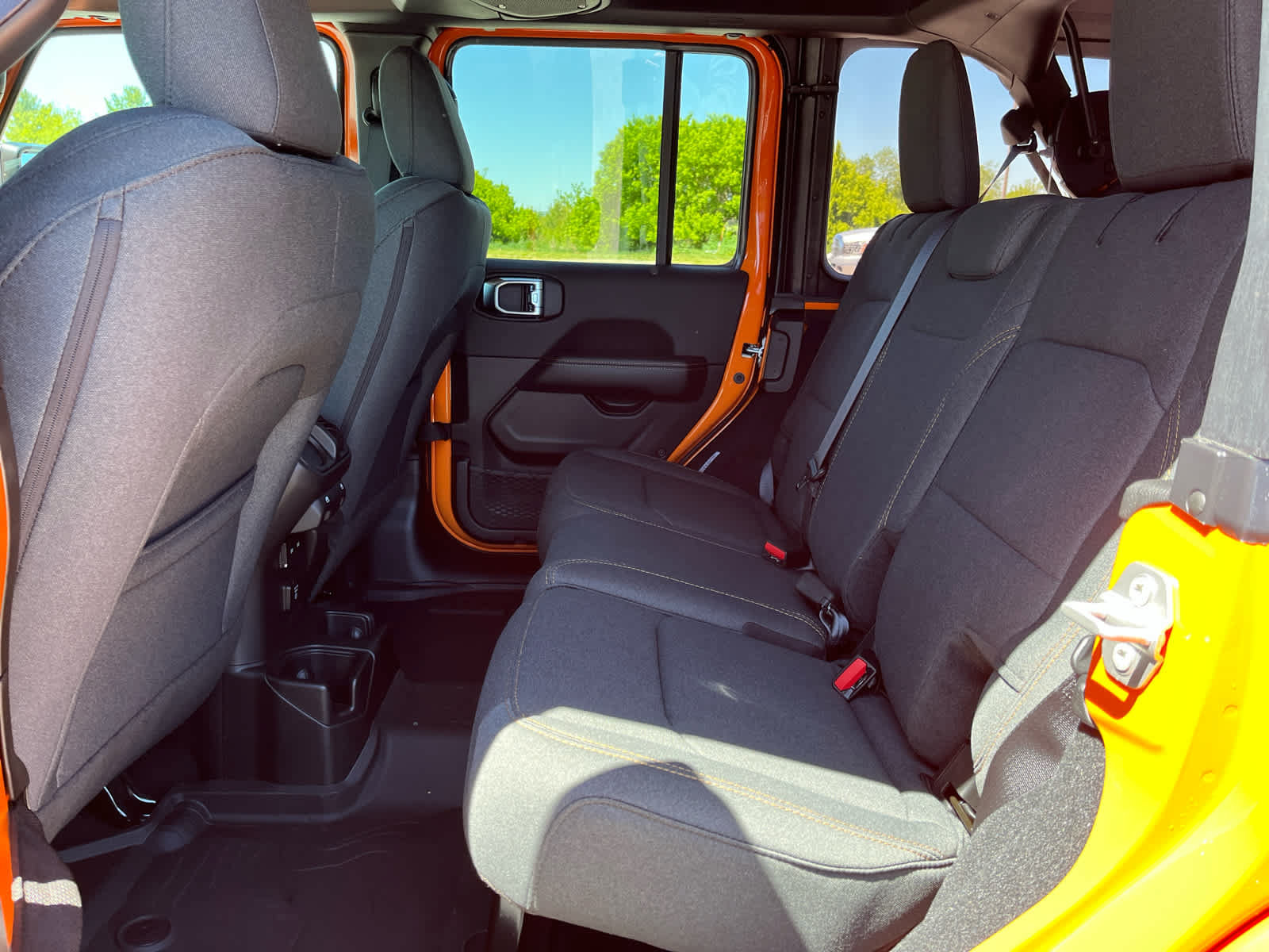New 2026 Jeep Wrangler Unlimited Sahara AWD/4WD image 24