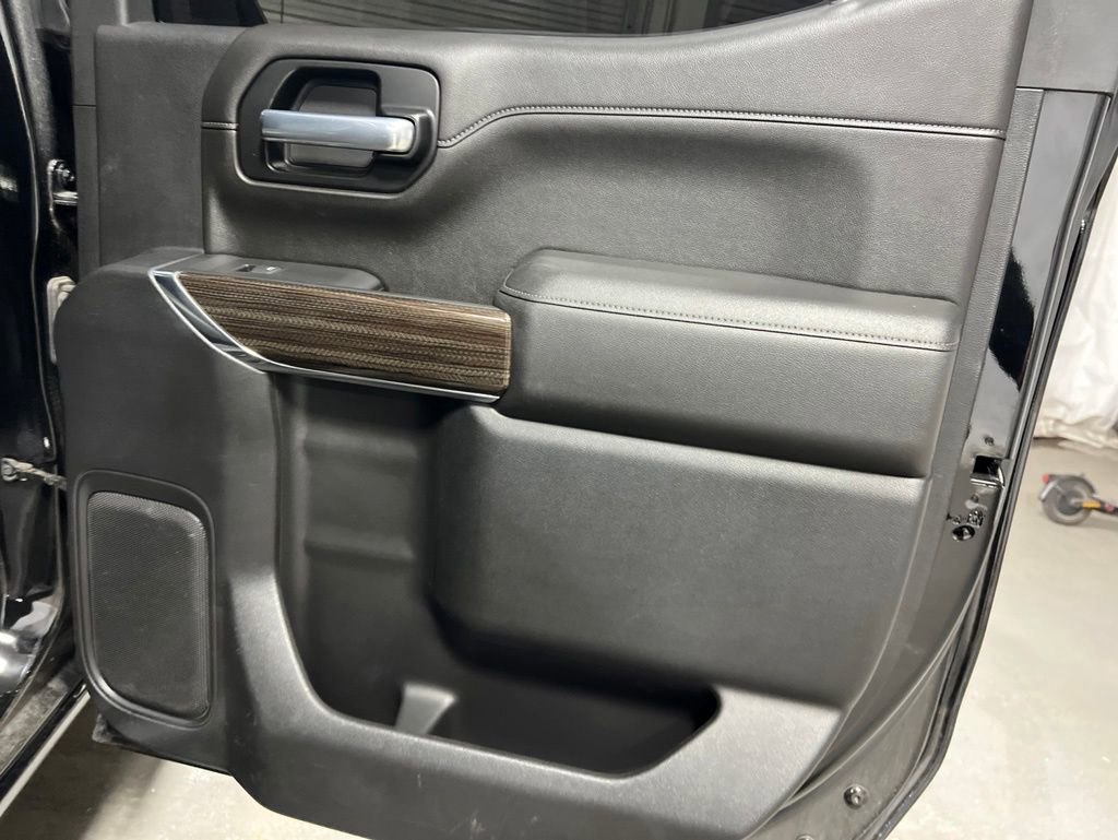 Used 2021 Chevrolet Silverado 1500 LT Trail Boss w/ Convenience Package II AWD/4WD image 13