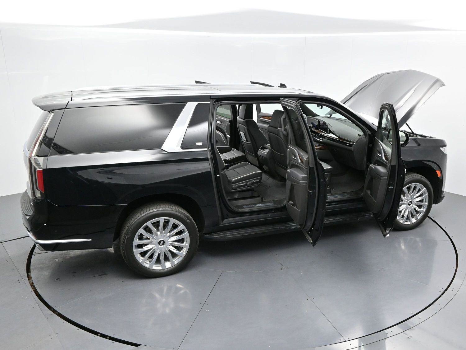 Certified 2024 Cadillac Escalade ESV Premium Luxury image 40