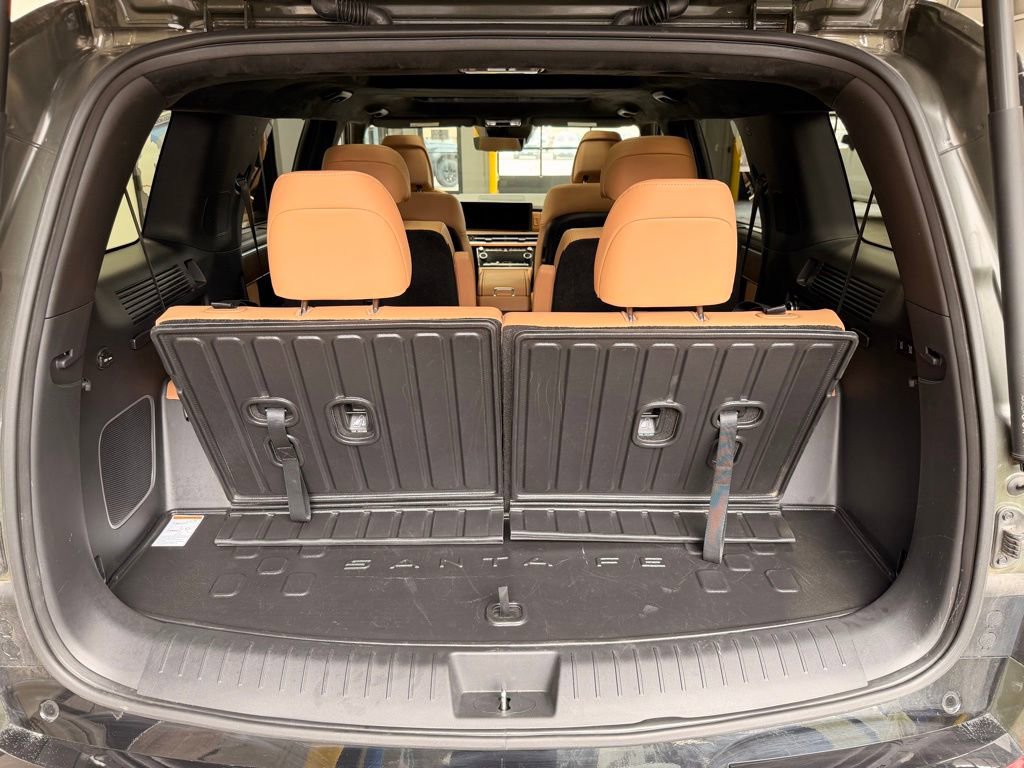 Used 2026 Hyundai Santa Fe Calligraphy image 9