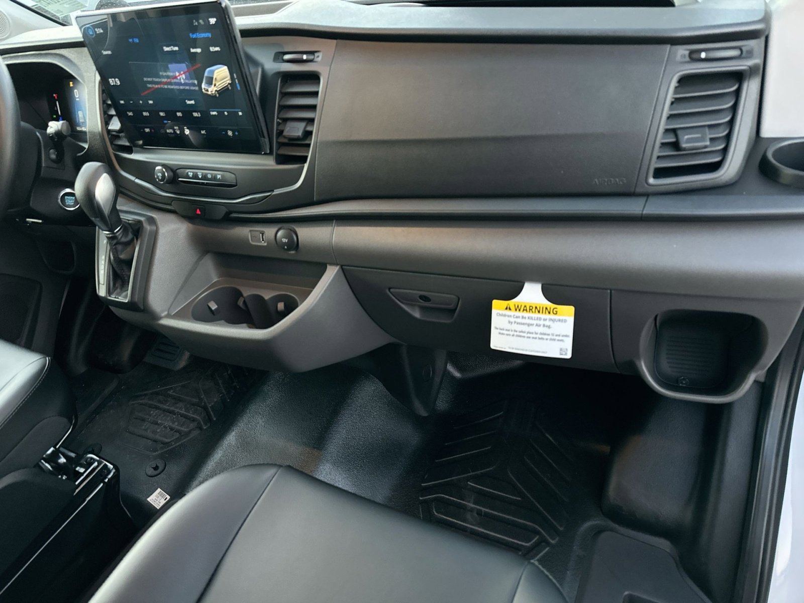 New 2026 Ford Transit 250 148 Medium Roof w/ Load Area Protection Package image 34