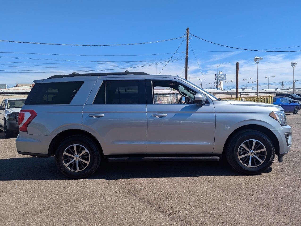Used 2020 Ford Expedition XLT w/ Cargo Package image 2