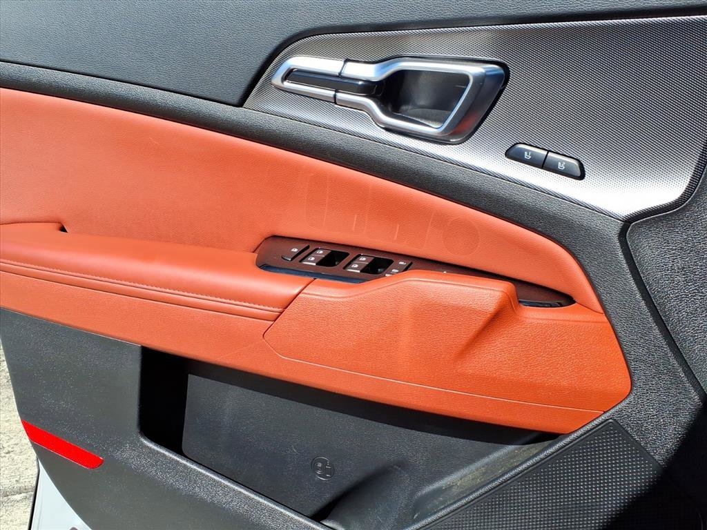 Used 2024 Kia Sportage SX image 34