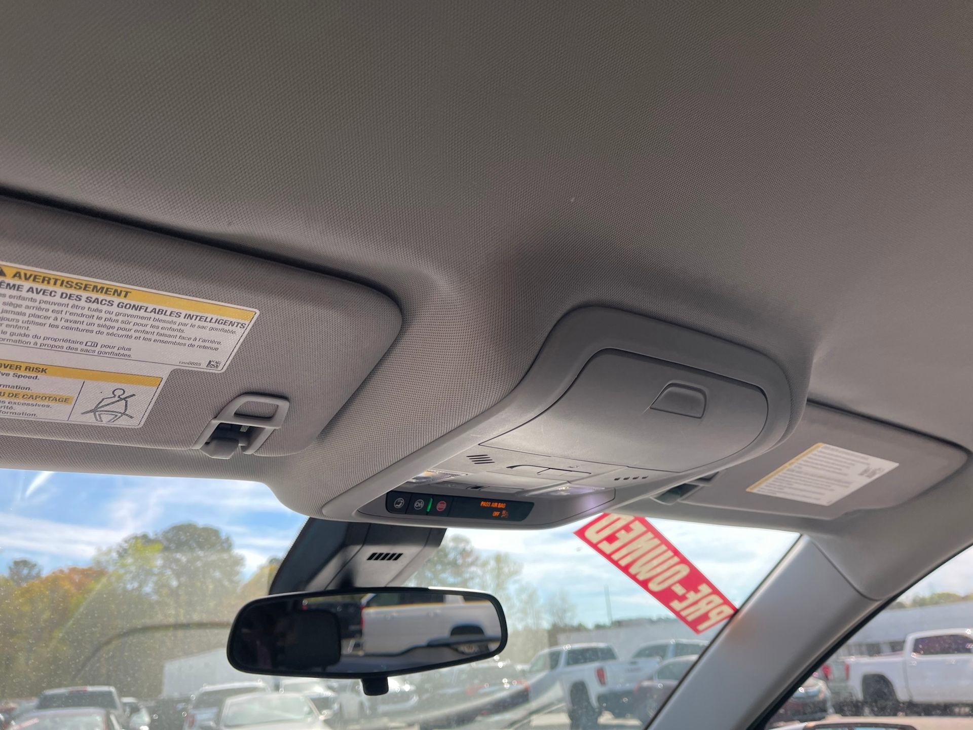 Used 2020 Chevrolet Equinox LT FWD image 19