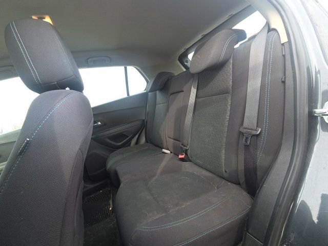 Used 2016 Chevrolet Trax LS image 18