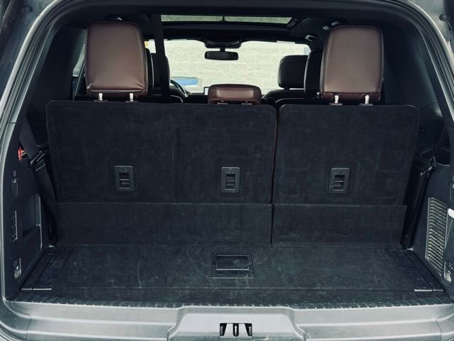 Used 2024 Ford Expedition Limited image 12