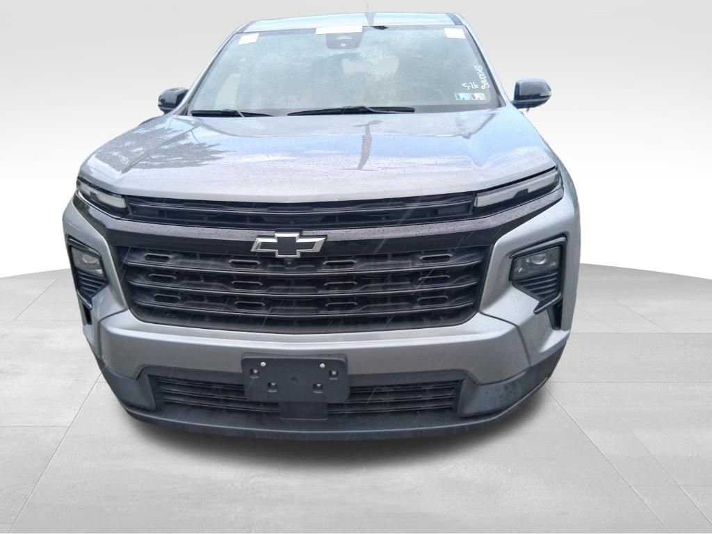 Used 2024 Chevrolet Traverse LS w/ Midnight/Sport Edition FWD image 18