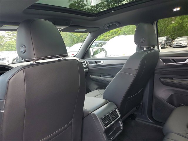 New 2026 Volkswagen Atlas Cross Sport SE image 12