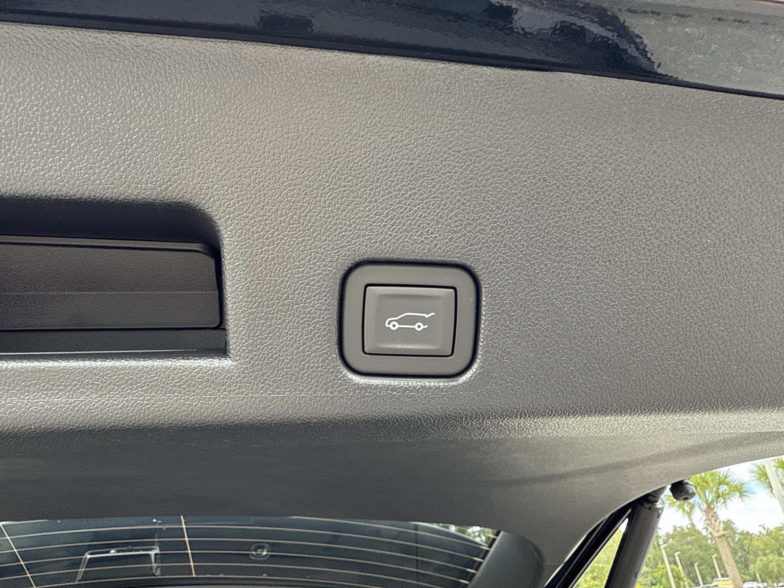 New 2026 Chevrolet Traverse RS image 34