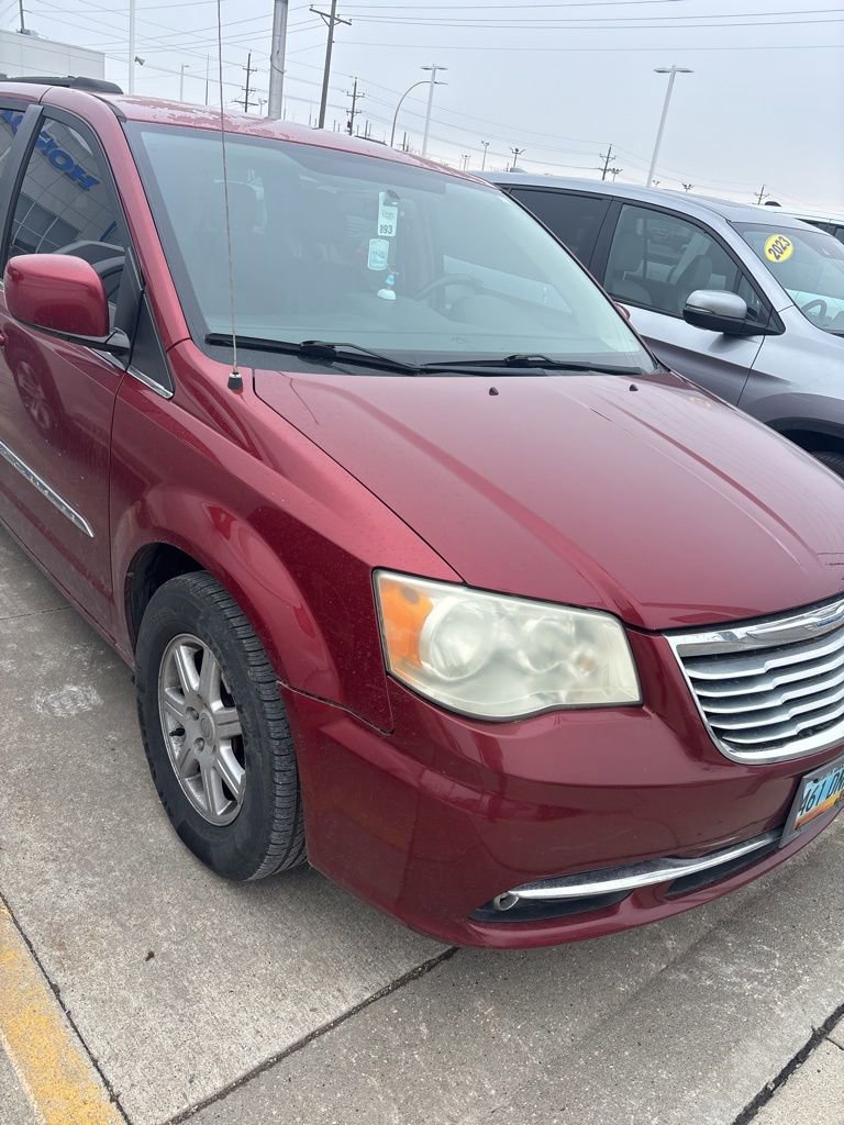 Used 2012 Chrysler Town & Country Touring w/ Entertainment Group #1 image 3