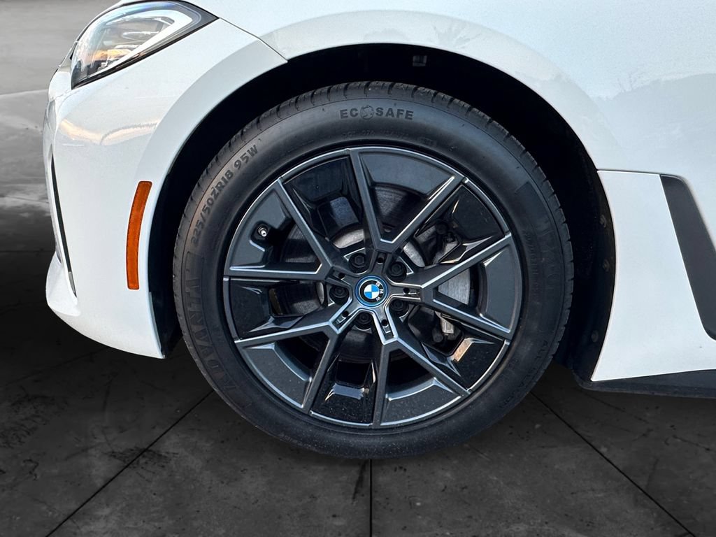 Used 2023 BMW i4 eDrive35 w/ Premium Package RWD image 14