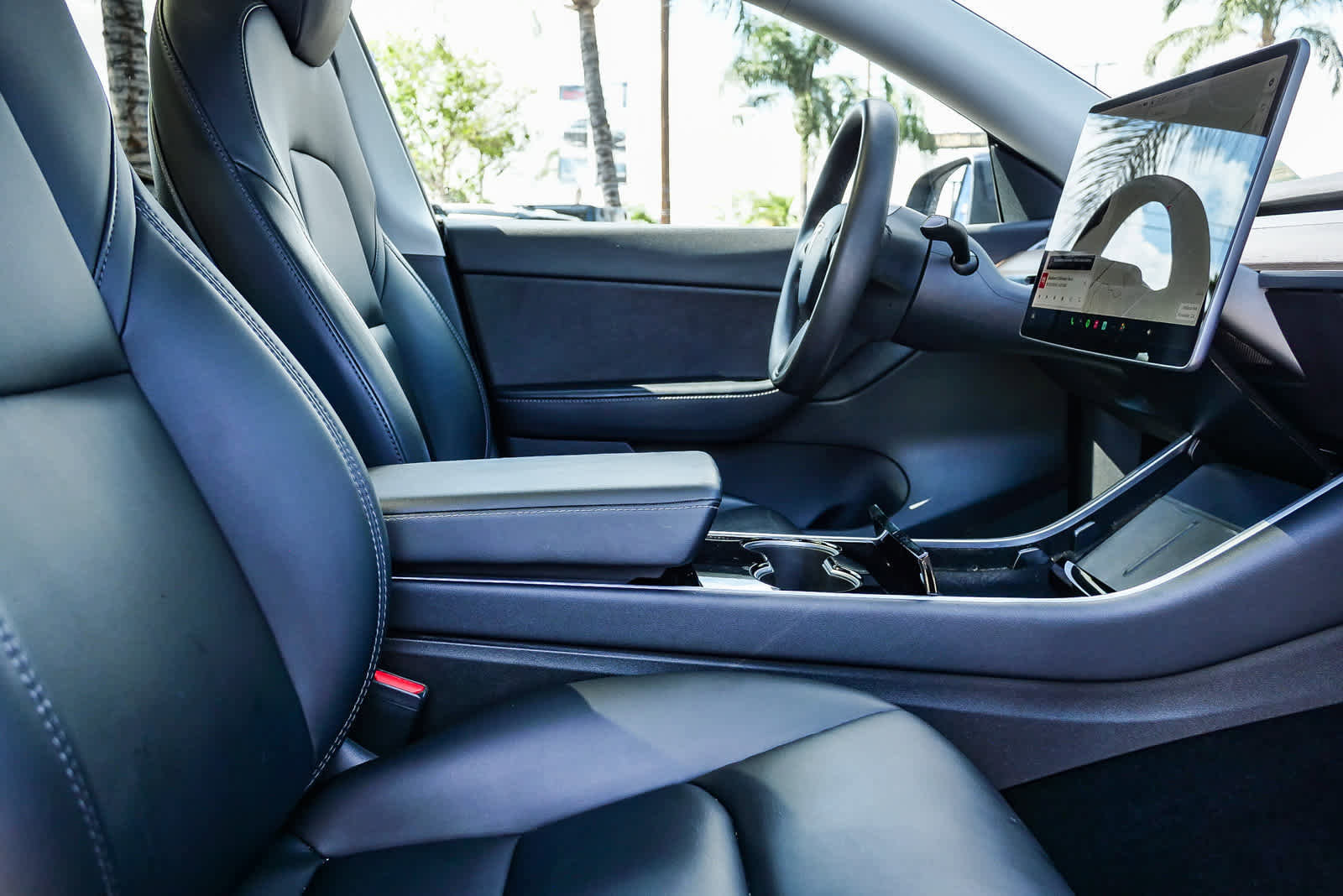 Used 2020 Tesla Model Y Long Range image 16