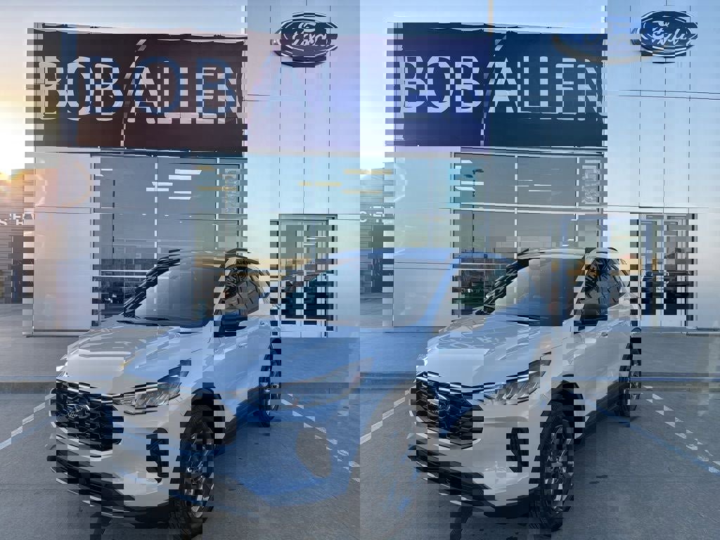 New 2026 Ford Escape ST-Line w/ Cold Weather Package