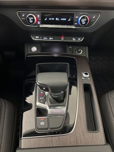 Certified 2023 Audi Q5 2.0T Premium w/ Convenience Package AWD/4WD image 28