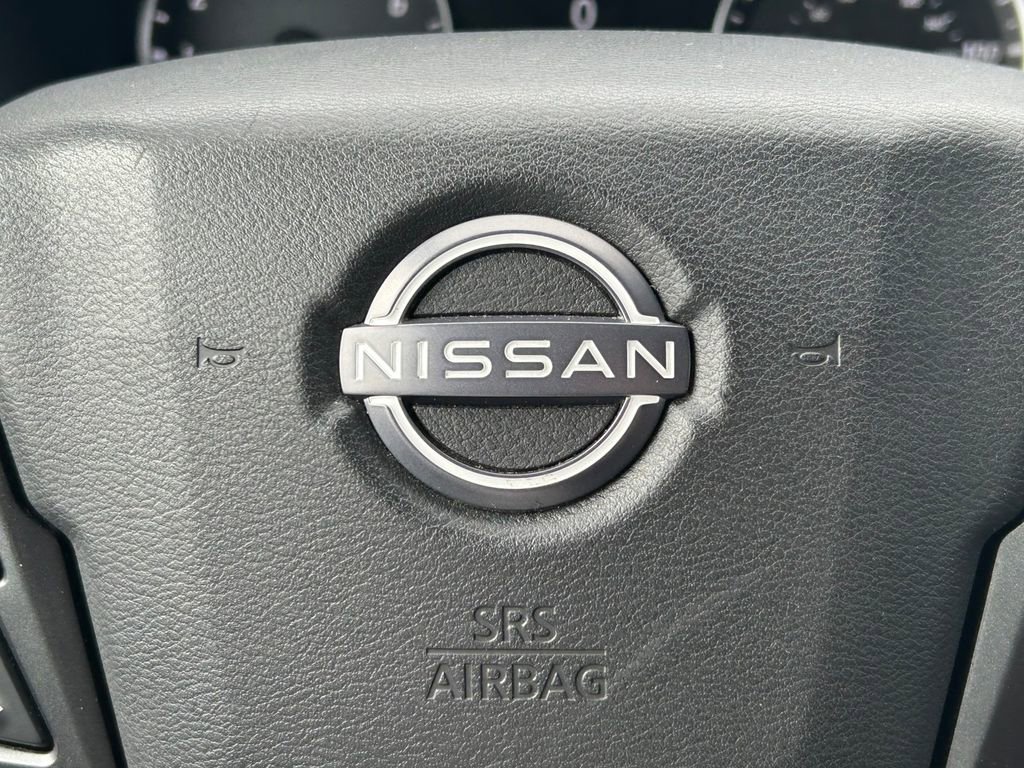 Used 2024 Nissan Frontier SV image 33