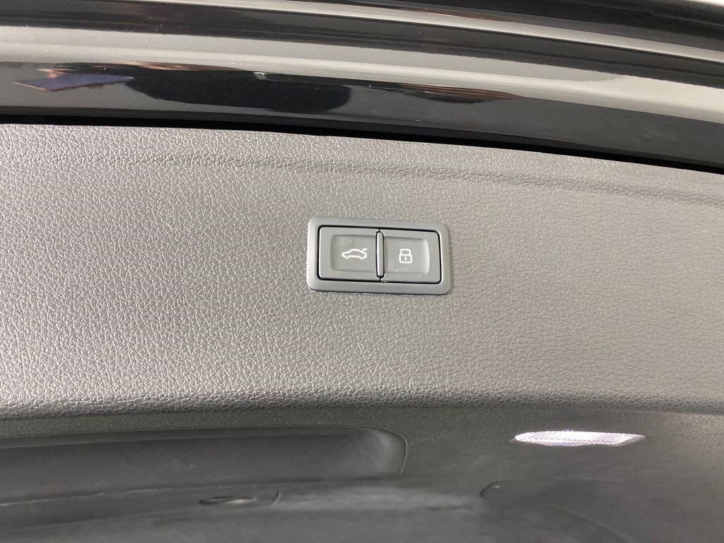 Used 2024 Audi Q5 2.0T Premium image 31