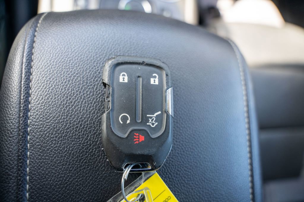 Used 2023 GMC Acadia SLT image 30