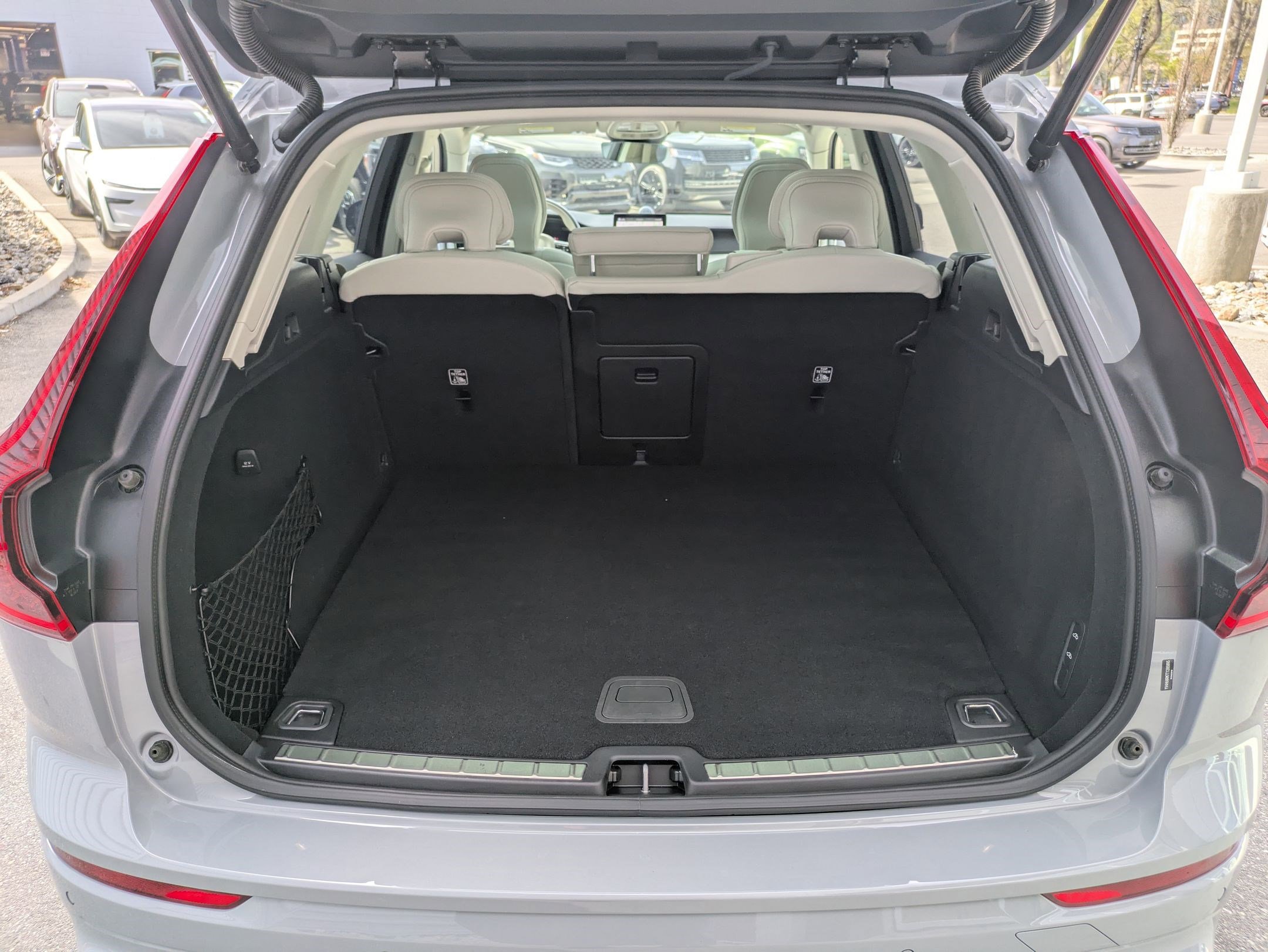 Used 2026 Volvo XC60 T8 Ultra image 28