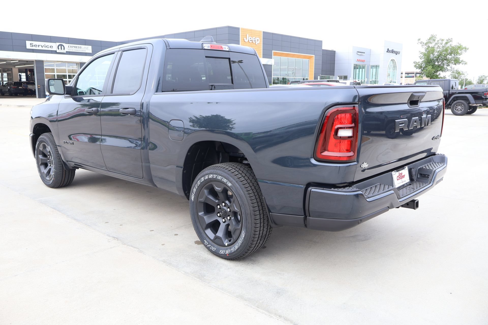 New 2026 RAM 1500 Express AWD/4WD image 21