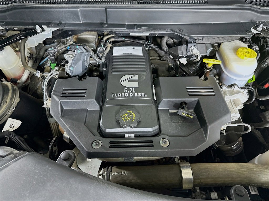 Used 2024 RAM 3500 Laramie w/ Night Edition image 32