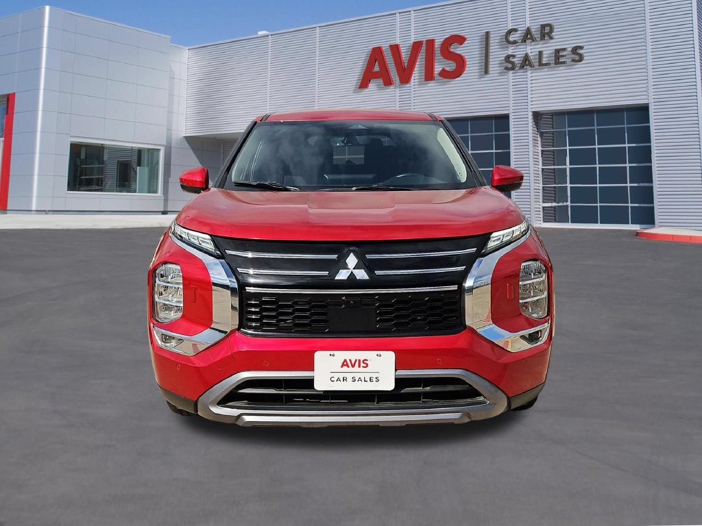 Used 2025 Mitsubishi Outlander SE AWD/4WD image 2