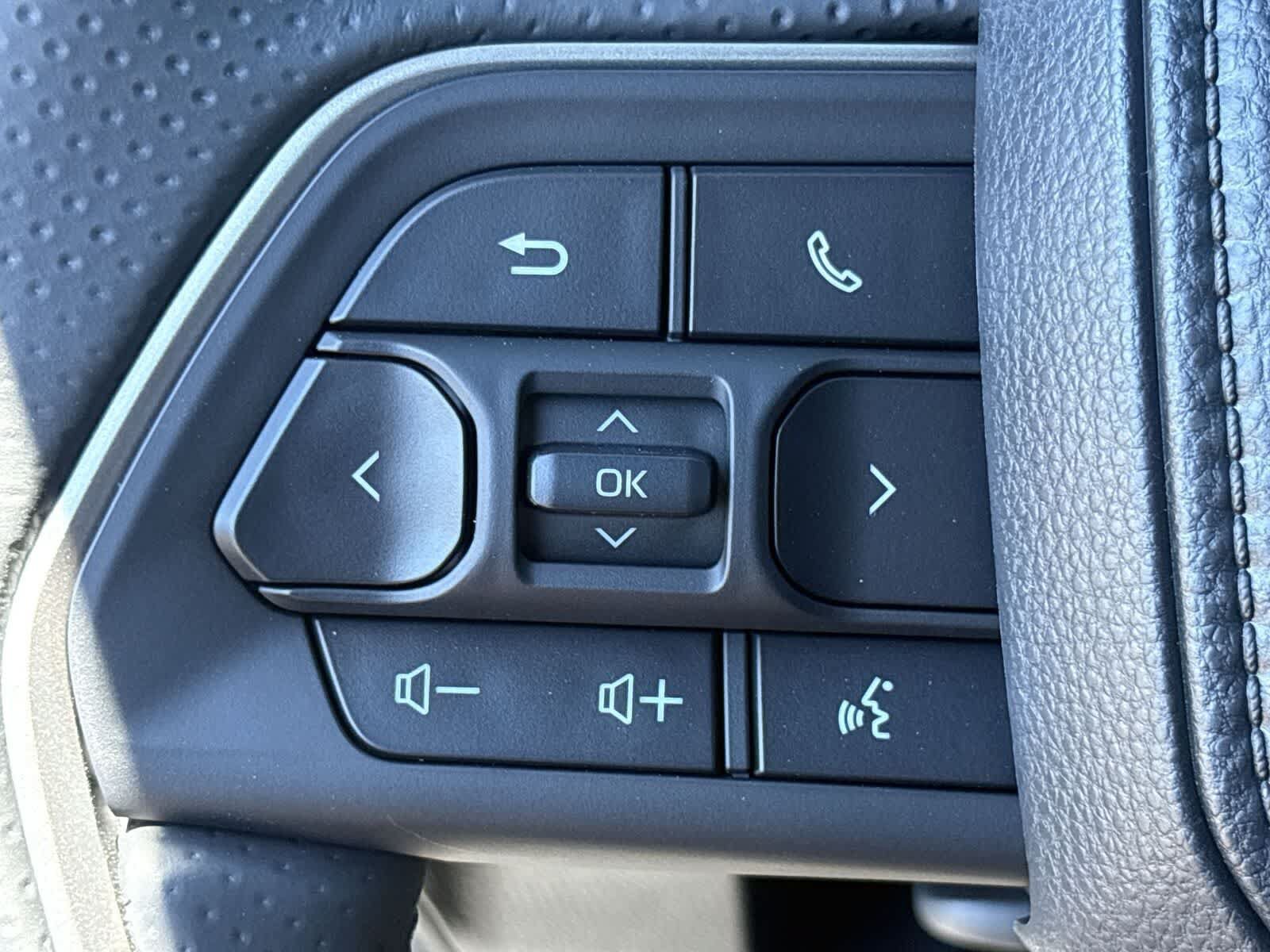 New 2025 Toyota 4Runner TRD Off-Road AWD/4WD image 28