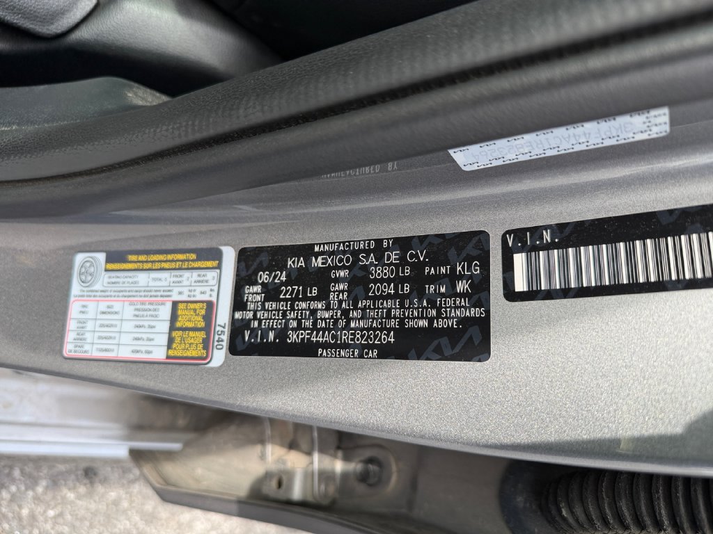 Used 2024 Kia Forte GT FWD image 25