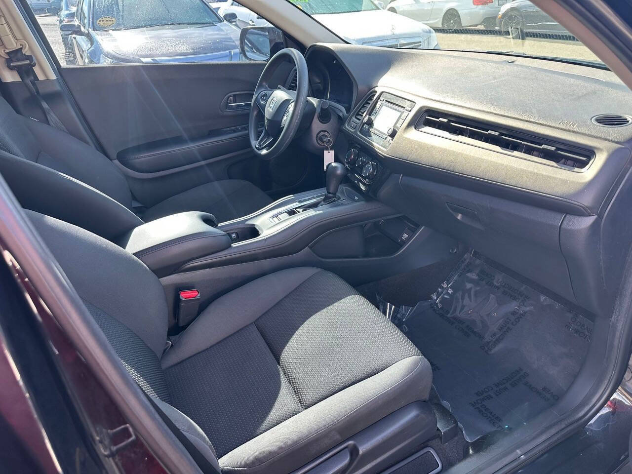 Used 2021 Honda HR-V LX image 16