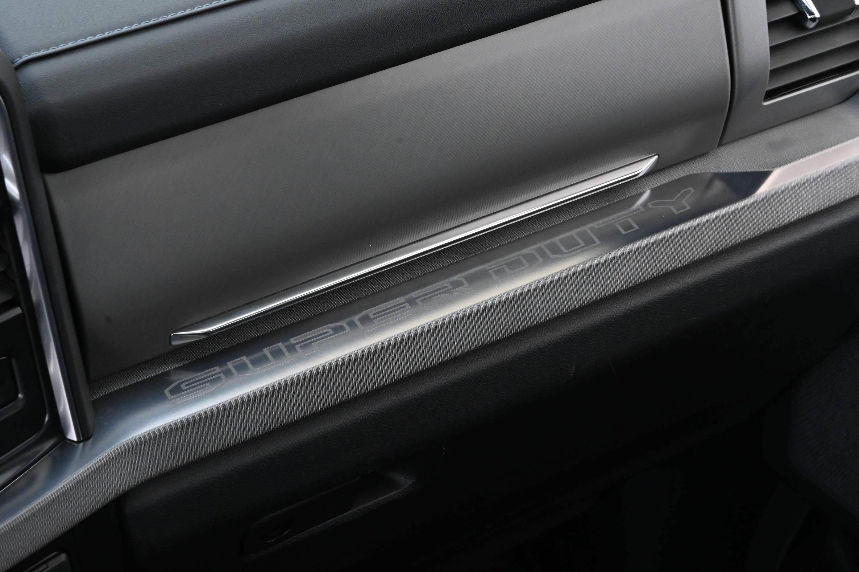 Used 2025 Ford F250 Platinum image 42