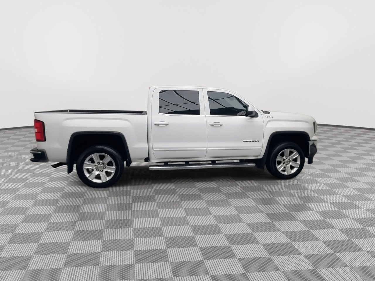 Used 2016 GMC Sierra 1500 SLE image 37