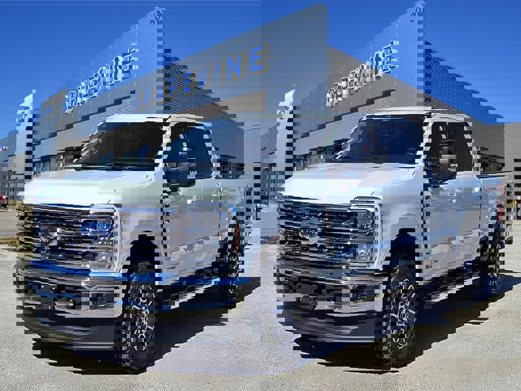 New 2026 Ford F250 Lariat w/ FX4 Off-Road Package