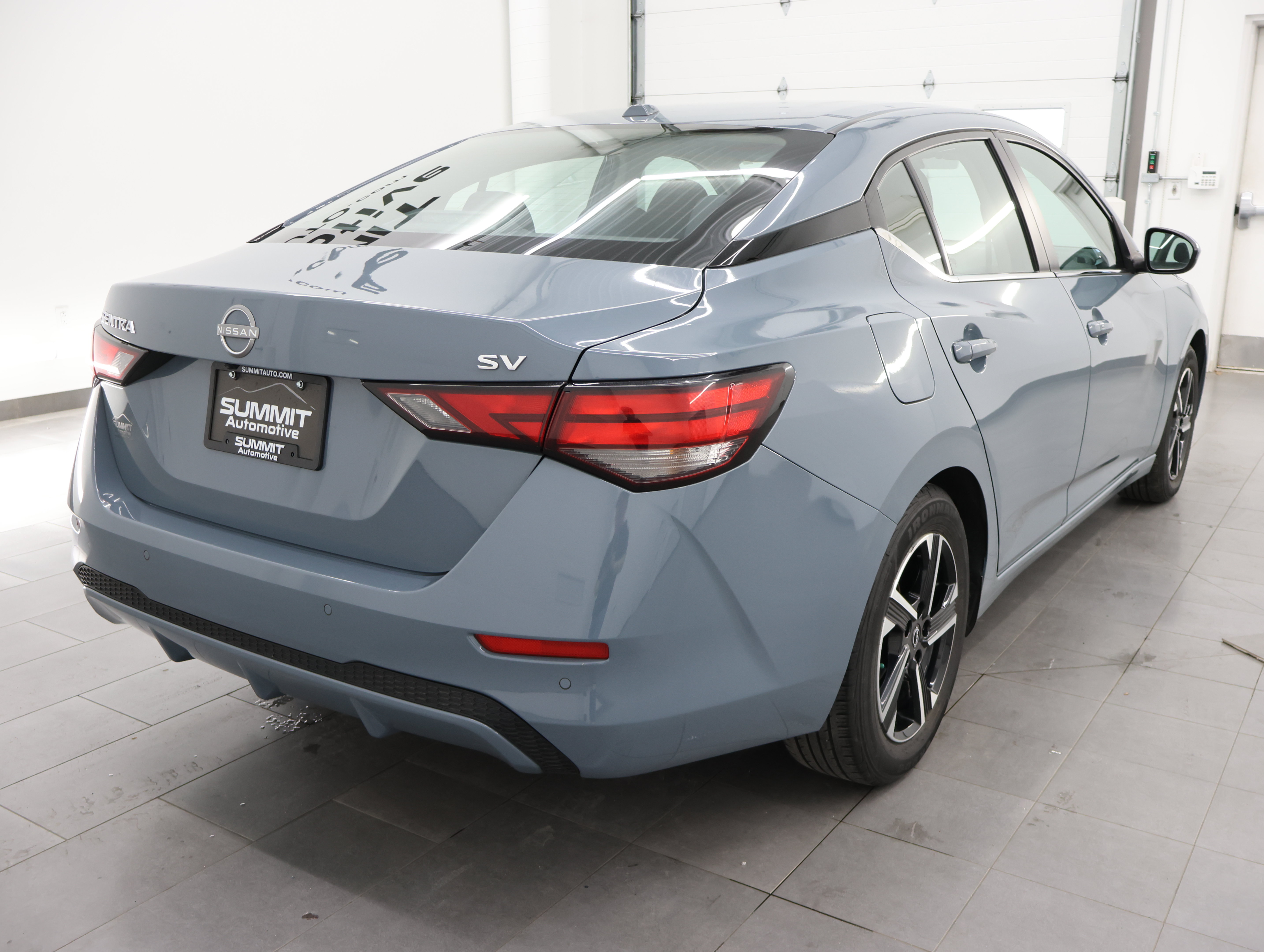 Used 2024 Nissan Sentra SV FWD image 5