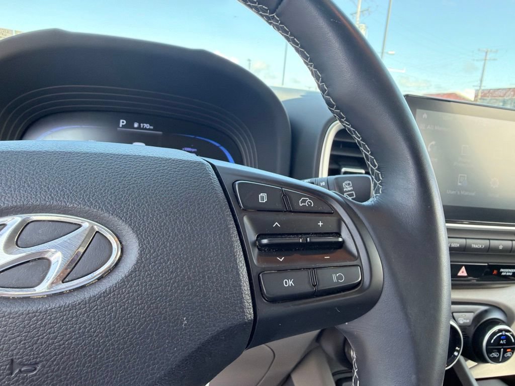 Certified 2024 Hyundai Venue SEL FWD image 32