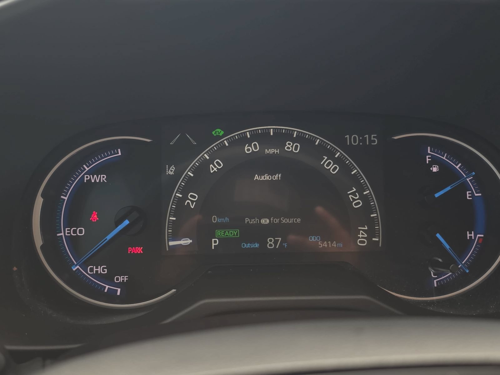 Used 2025 Toyota RAV4 LE AWD/4WD image 16