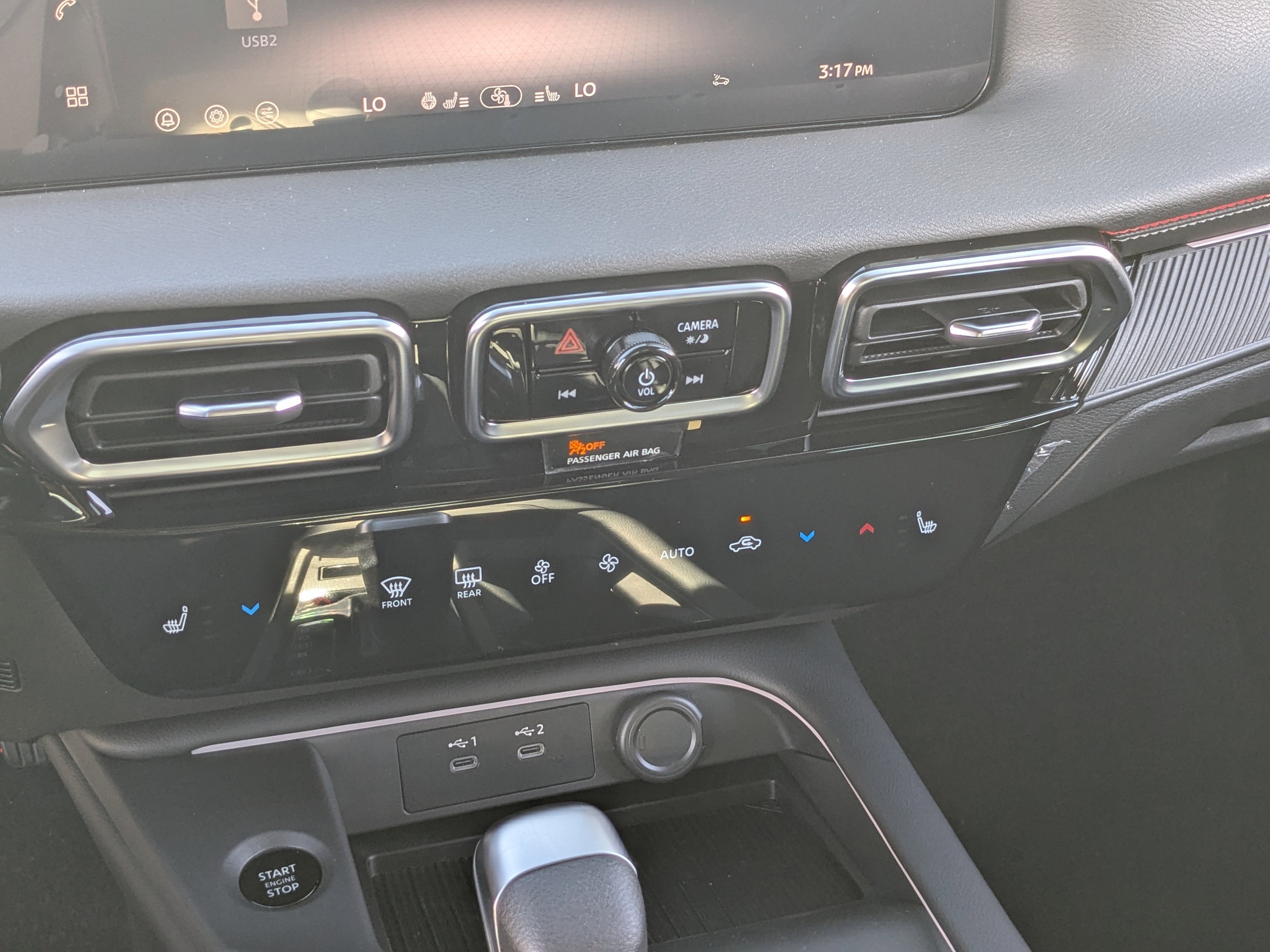 New 2026 Nissan Sentra SR w/ SR Premium Package FWD image 17