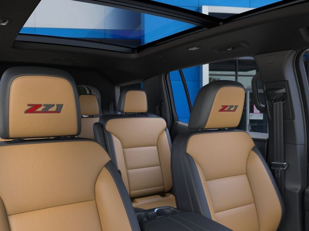 New 2027 Chevrolet Traverse Z71 w/ Driver Confidence Package AWD/4WD image 24
