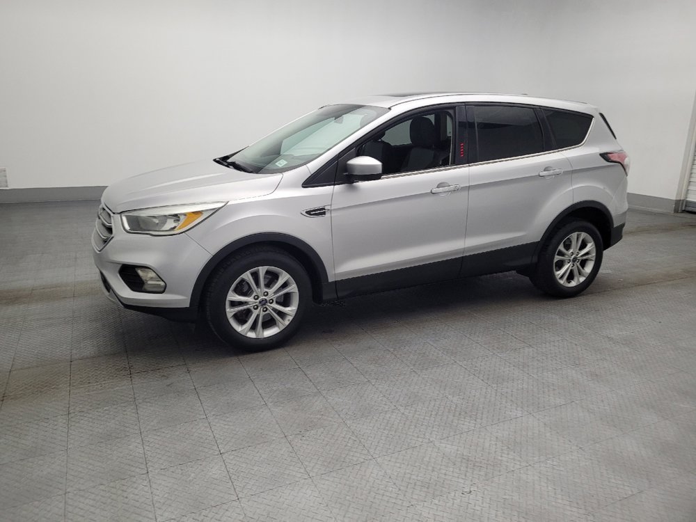 Used 2017 Ford Escape SE image 2