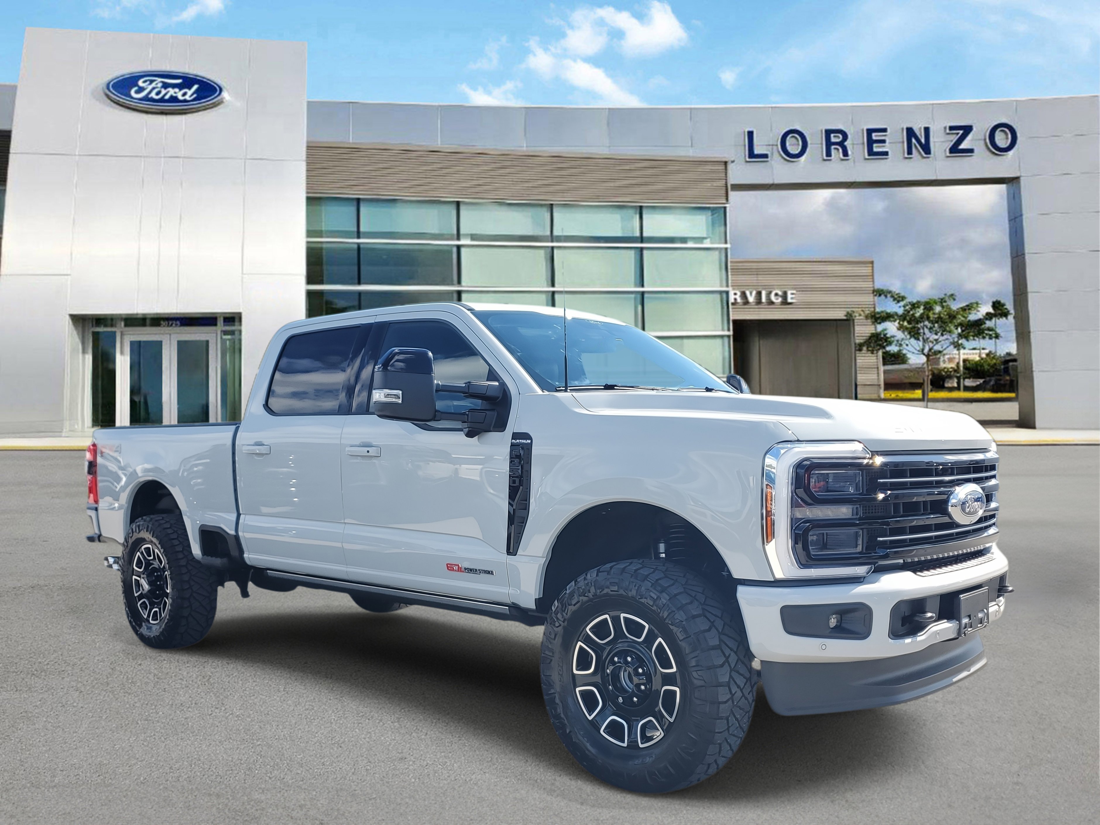 Used 2025 Ford F350 Platinum image 3
