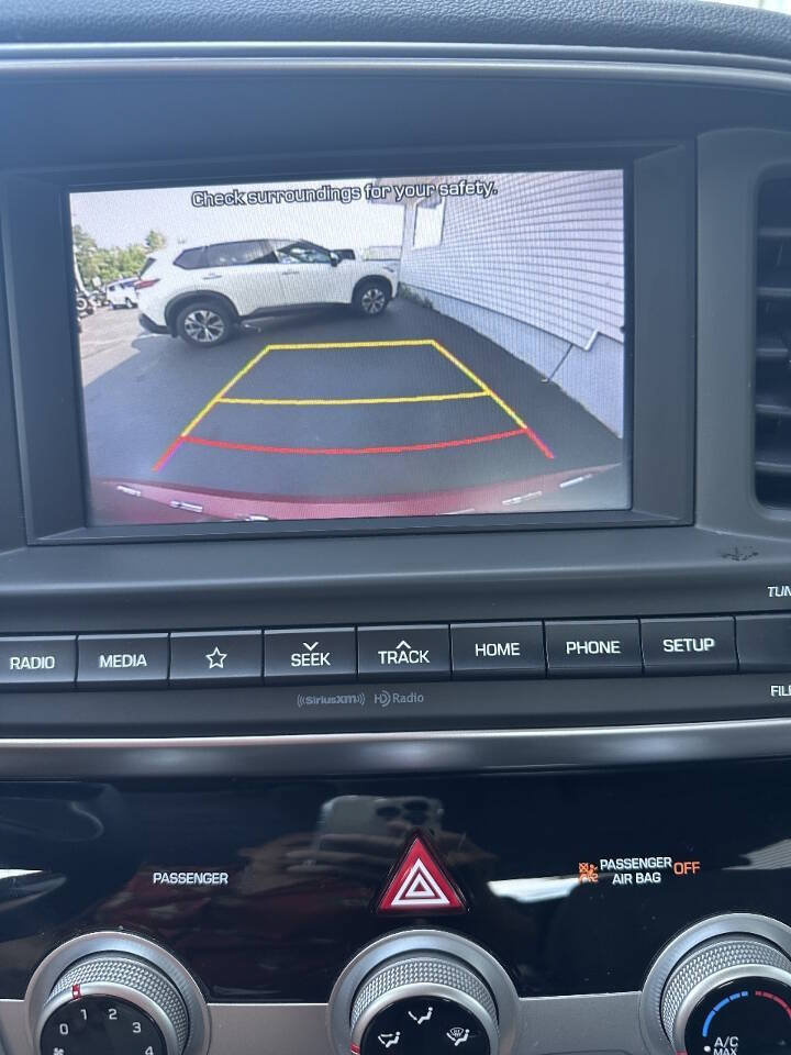 Used 2019 Hyundai Elantra SEL FWD image 14
