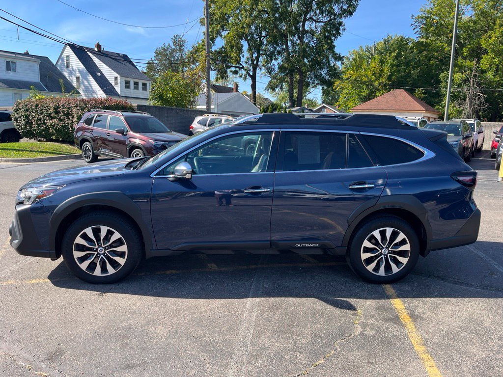 Certified 2023 Subaru Outback Touring XT AWD/4WD image 7