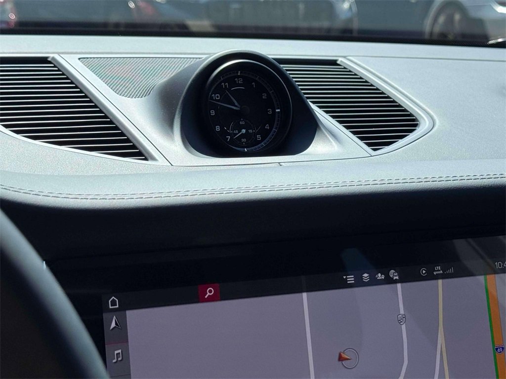 New 2025 Porsche Macan image 24