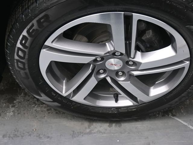 Used 2021 GMC Terrain SLT w/ Infotainment Package II image 25