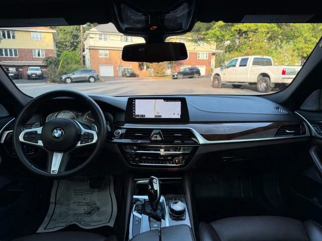 Used 2018 BMW 540i xDrive image 19