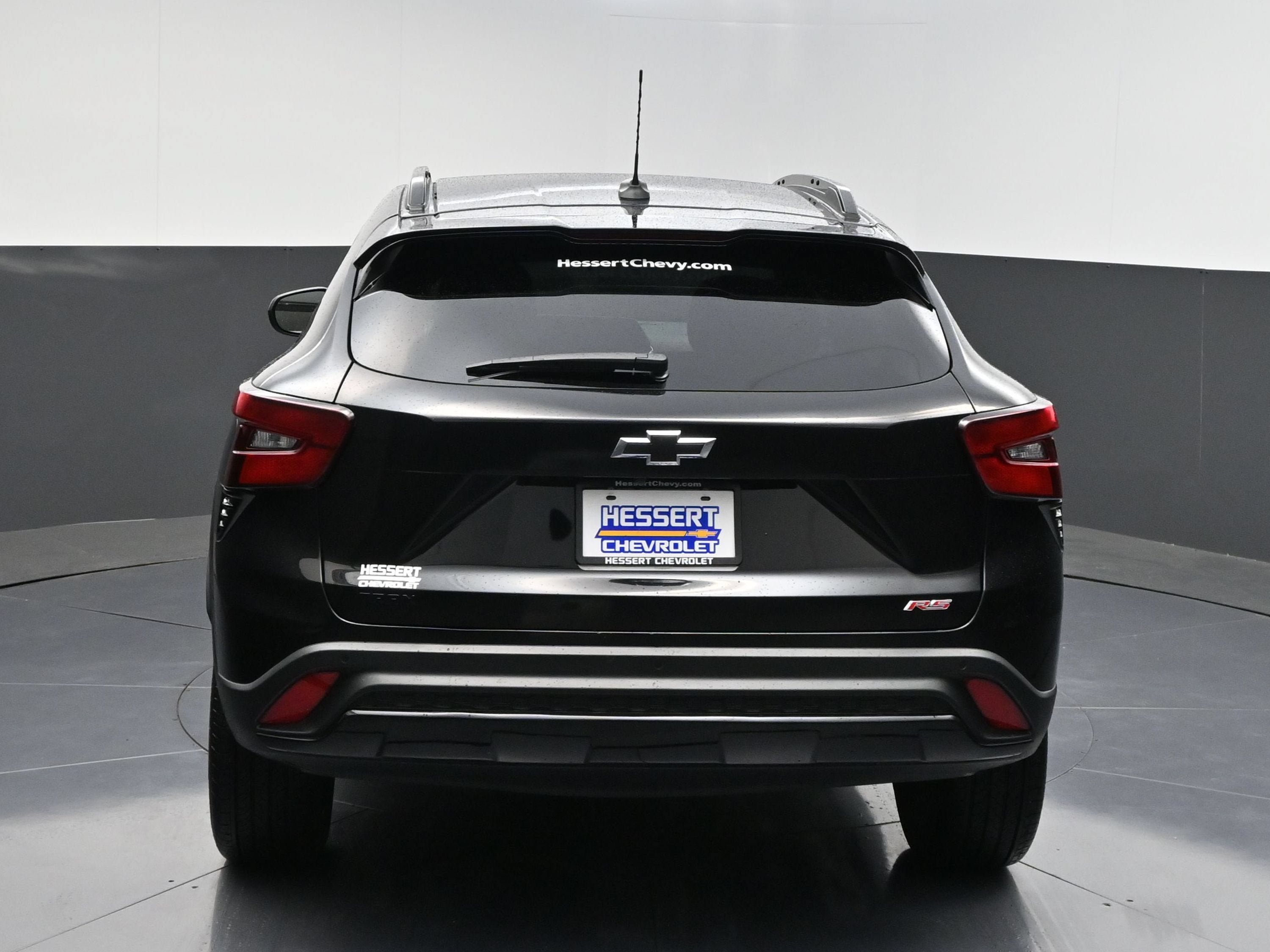 Used 2024 Chevrolet Trax RS w/ Driver Confidence Package FWD image 6